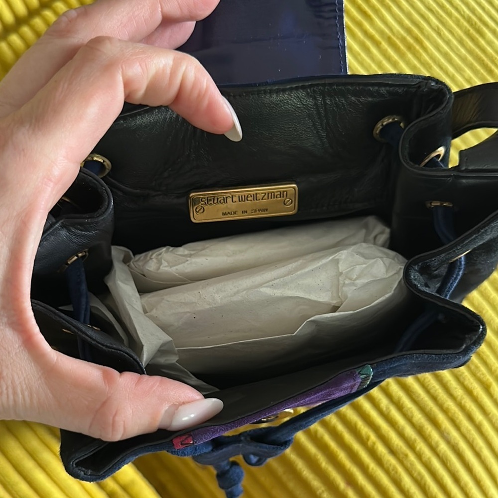 Vintage Stuart Weitzman Suede Shoulder Bag NWOT - Picture 3 of 6